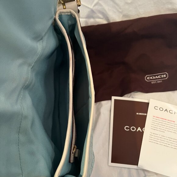 Coach Vintage -- 1457 Soho Blue Signature -- Canvas & White Leather Shoulder Bag - Picture 8 of 8